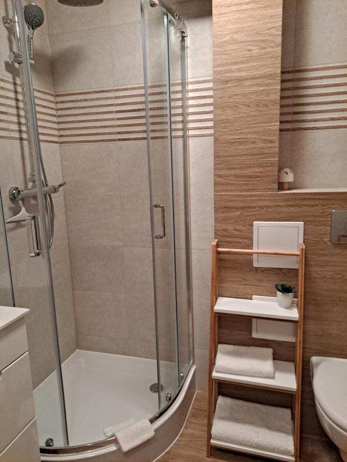 Monica Apartamento Jelenia Góra Exterior foto